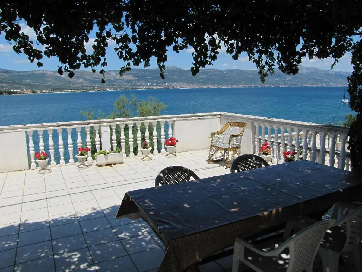 Apartment Roza تروغير 0*,